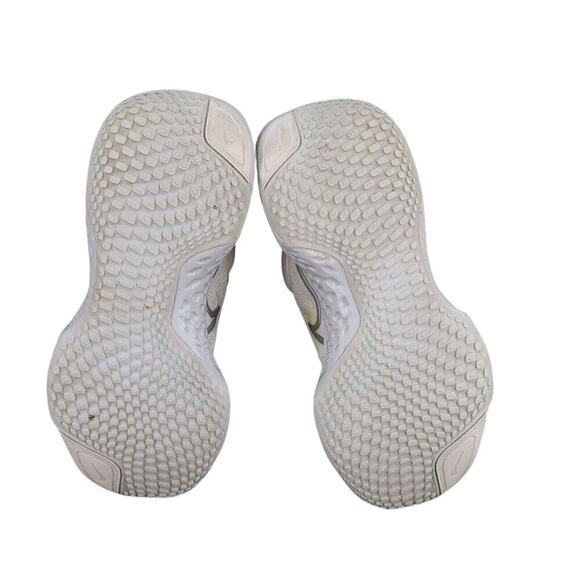 Nike Shoes Womens 6 Athletic Trainer Zoom X Invincible Run Flyknit Sneaker White - Picture 10 of 14